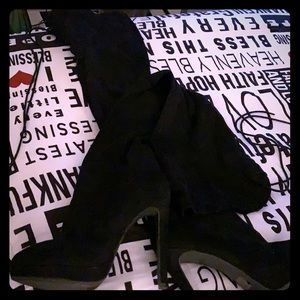 Thigh high boots size 8 women’s
